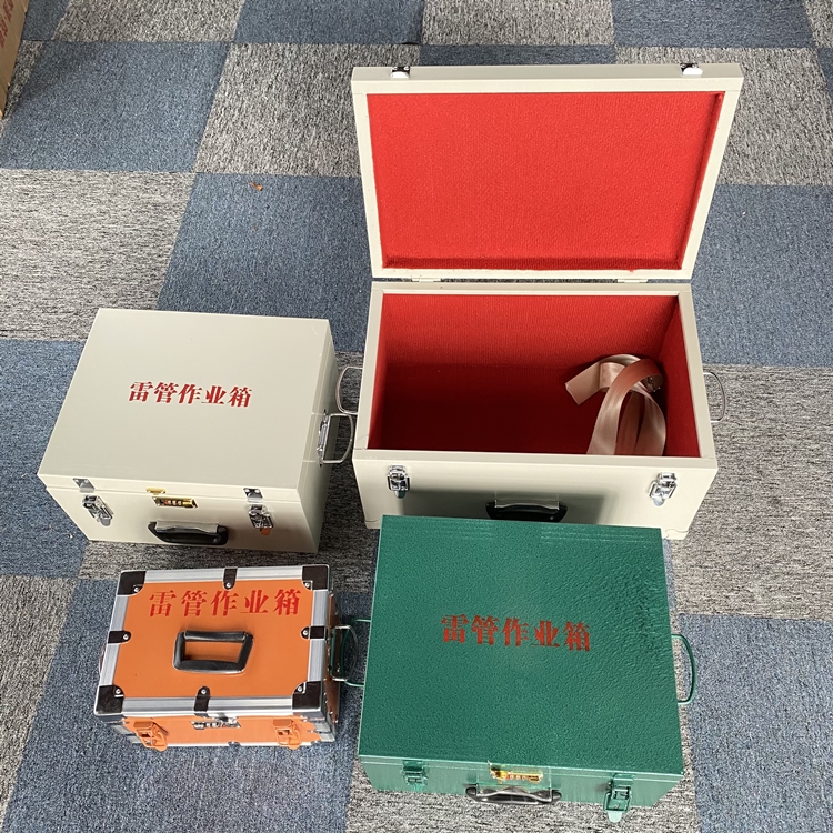 金溪爆破工程作业箱如何选择？玻璃钢与传统材质的全面对比